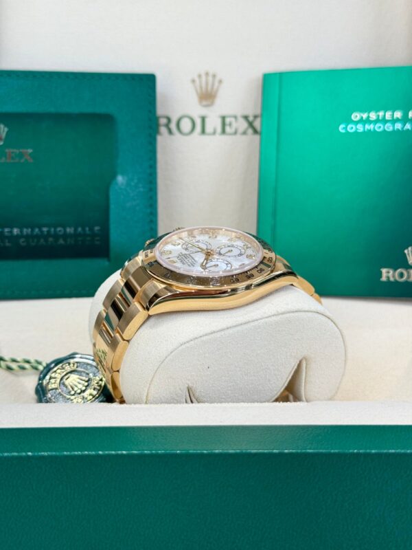 Replica Rolex Daytona 116508 Watch, A Symbol of Refined Taste - Image 8