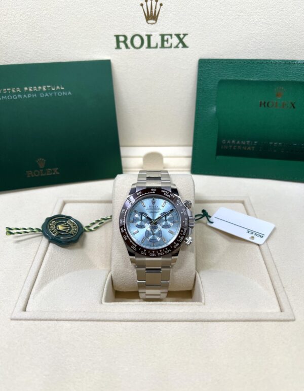 Elegant Replica Rolex Daytona 116506 - Flawless Craftsmanship, Great Price - Image 2