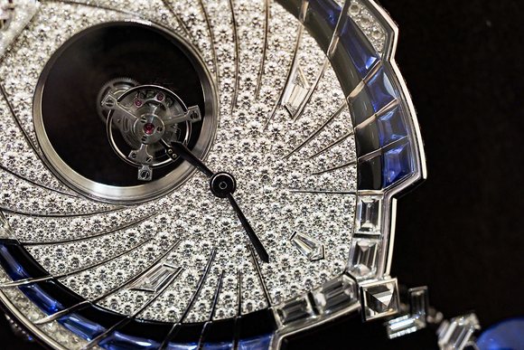 cartier_Tourbillon_Mysterieux_Azure-